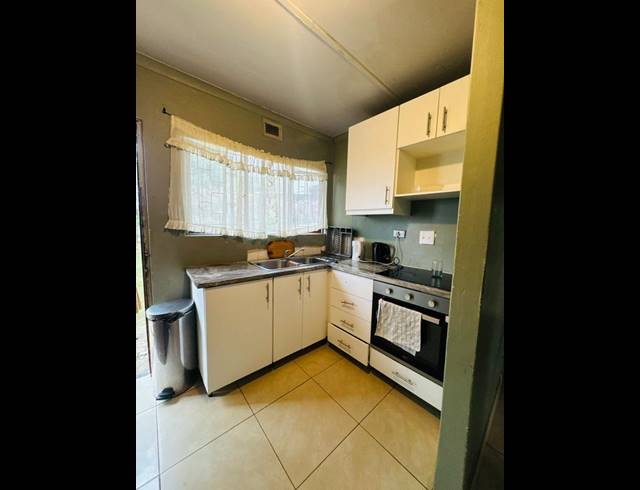 3 BEDROOM HOUSE FOR SALE IN KWAMASHU